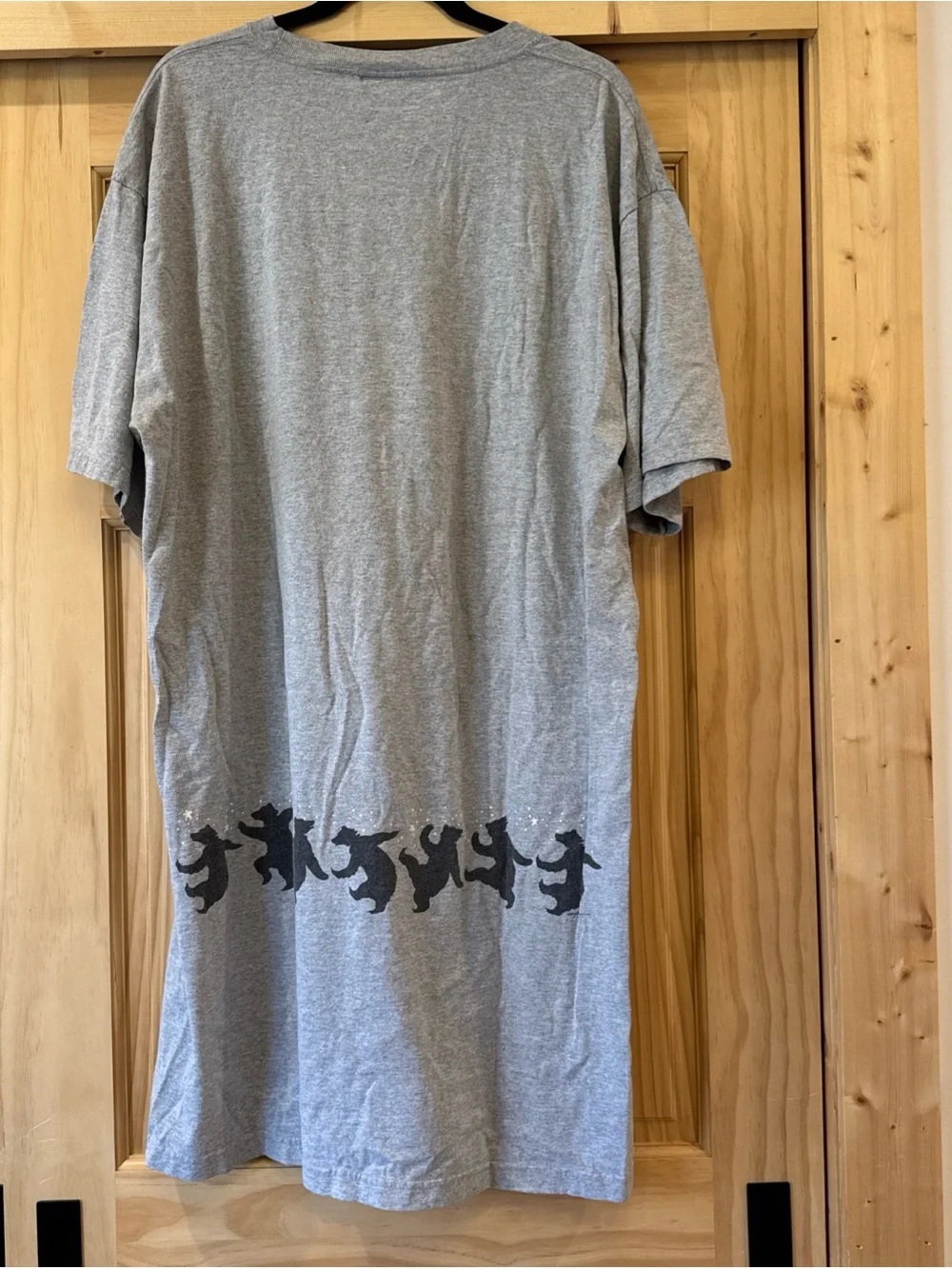 Suttons Sportswear Yellowstone Dancing Bear Gray Sleepshirt Women's OSFS - LARGE